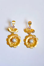 Load image into Gallery viewer, Tatum James | Farrah Floral Earrings