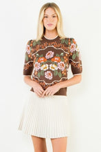 Load image into Gallery viewer, Short Sleeve Floral Print Knitted Top