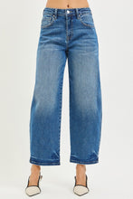 Load image into Gallery viewer, Slouchy Crop Barrel Jeans | Stretchy