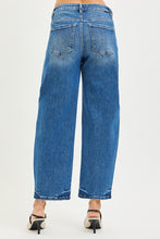Load image into Gallery viewer, Slouchy Crop Barrel Jeans | Stretchy
