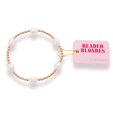 Poppi Pearl Gold Bracelet | Beaded Blondes